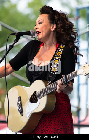 Rosie und die Niete durchführen an den Geschmack von Polonia Festival am Copernicus-Zentrum im Jefferson Park Nachbarschaft. Stockfoto