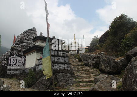 Wenig sherpa Dorf auf dem Everest, Anschluss Stockfoto