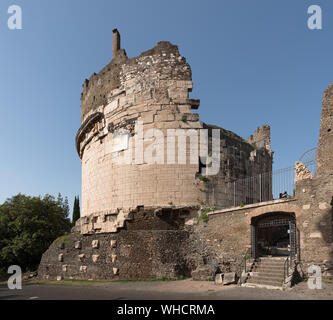 Grabmal der Caecilia Metella an Appian Way, Rom, Italien. 1. Jahrhundert v. Chr. Stockfoto