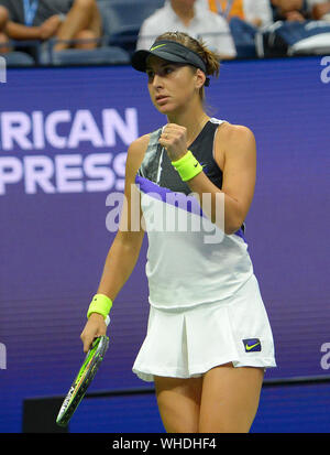 New York, USA. 2. September, 2019. . New York Flushing Meadows US Open 2019 02/09/19 Tag 8 Belinda Bencic (SUI) in der vierten Runde Foto Anne Parker International Sport Fotos Ltd/Alamy leben Nachrichten Stockfoto