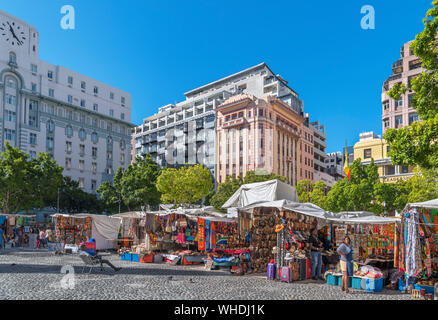 Verkaufsstände in historischen Greenmarket Square, Cape Town, Western Cape, Südafrika Stockfoto