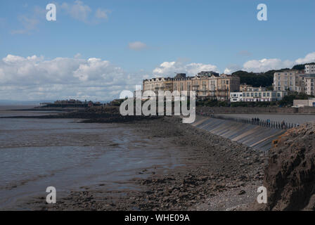 Meer Häuser auf knightstone Road, Weston-Super-Mare, Somerset, England, Großbritannien Stockfoto