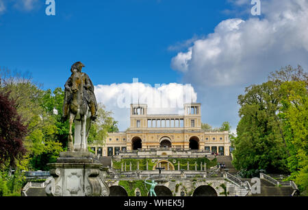 Die Orangerie im Park Sanssouci in Potsdam, Deutschland. Stockfoto