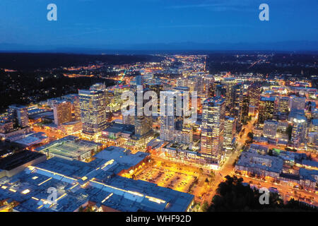 Drone Schuß der Stadt Bellevue von oben Stockfoto