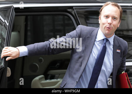 London, Großbritannien, 2. Sep 2019. Matt Hancock, der Staatssekretär für Gesundheit und Soziales. Minister, sowie viele Konservative Partei Abgeordnete und ehemalige Politiker alle eingeben Downing Street Nr.10 für den Notfall Kabinettssitzung, später allgemein Konservative Partei sammeln. Credit: Imageplotter/Alamy leben Nachrichten Stockfoto