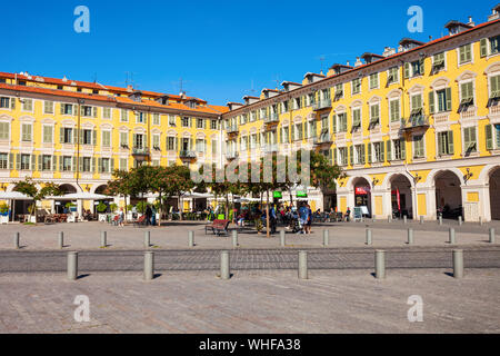 Nizza, Frankreich - 27 SEPTEMBER 2018: Place Garibaldi Square im Zentrum von Nizza im Süden Frankreichs Stockfoto