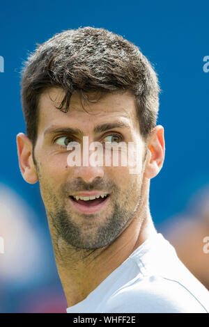 Novak Djokovic aus Serbien während der Praxis Sitzung bei Aegon International 2017 - Eastbourne - England. Sonntag, 25, Juni. Foto: Nick Walker/Sport Stockfoto