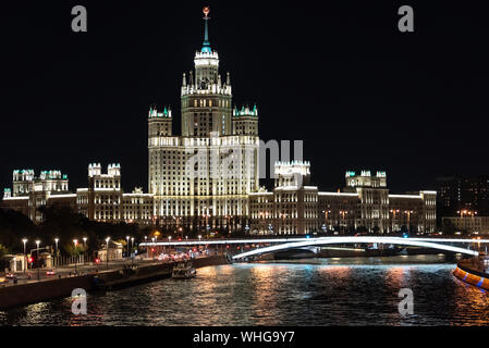 Die schöne Stadt Moskau in Russland in der Nacht. Stockfoto