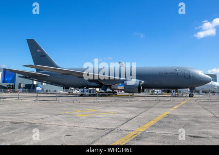 LE BOURGET PARIS - 21.Juni 2019: Neue US Air Force Boeing KC-46-Tankflugzeug Pegasus Antenne auf der Paris Air Show. Stockfoto