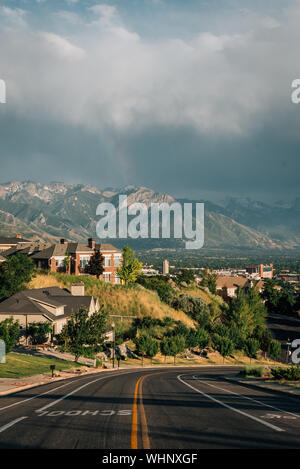 Sturmwolken über Berge in Salt Lake City, Utah Stockfoto
