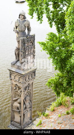 Statue des Ritters Bruncvik auf der Karlsbrücke, Prag, Tschechische Republik Stockfoto