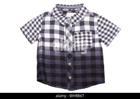 Karo-hemden. Nahaufnahme eines grauen oder weißen tartan plaid Shirt für Jungen auf einem weißen Hintergrund. Kinder Sommer Mode. Stockfoto