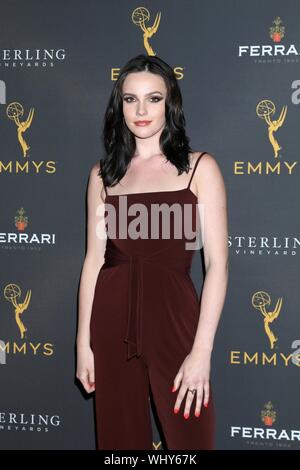 Los Angeles, CA. 28 Aug, 2019. Cait Fairbanks in der Ankunftshalle für die 71 Emmy Awards Saison Tagesfernsehen Akademie Rezeption - Teil 2, Wolf Theater am Saban Media Center, Los Angeles, CA August 28, 2019. Credit: Priscilla Grant/Everett Collection/Alamy leben Nachrichten Stockfoto