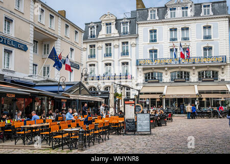 Restaurants im Ort Chateaubriand, St Malo, Bretagne Stockfoto