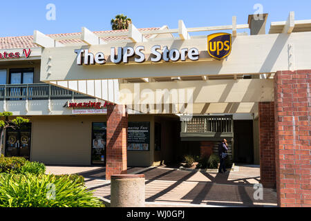 Juli 31, 2019 Sunnyvale/CA/USA - The UPS Store am El Camino Real, Santa Clara County, San Francisco Bay Area. Stockfoto