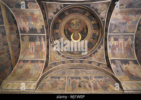 Innenraum des Klosters Stavropoleos (aka Stavropoleos Kirche) in Bukarest, Rumänien Stockfoto