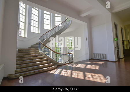 Anzeigen, Architektur, Bauhaus, Bau Haus Universität, Bauhaus Universität, Bau Haus Universität, Bauhaus Universität, Campus, in Deutsch, Stockfoto