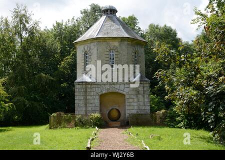 Der Taubenschlag Rokokogarten 18. Jahrhundert Gärten Painswick Gloucestershire England Großbritannien Stockfoto