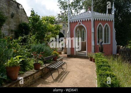 Das Eagle House Rokokogarten Glousestershire Painswick England Großbritannien Stockfoto