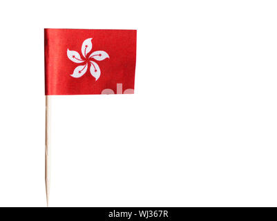 Hong Kong Flagge in Zahnstocher vor weißem Hintergrund Stockfoto