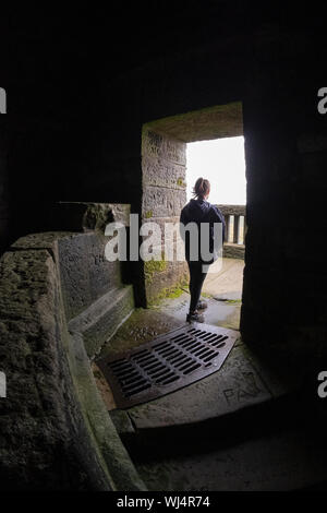 Im Inneren Stoodley Hecht Denkmal, oben Todmorden, Calderdale, West Yorkshire, England. Stockfoto