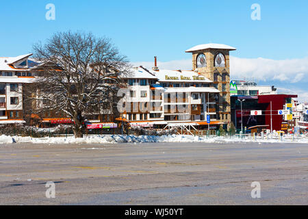 Bansko, Bulgarien - 30. November 2016: Street View im bulgarischen Skigebiet Bansko Stockfoto