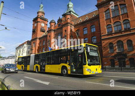 Anzeigen, Architektur, Außen, Draußen, Draußen, Außen, Berlin, Berliner Verkehrsbetriebe, Bezirk Rathaus, breite Straße, breite Straße, Coa Stockfoto