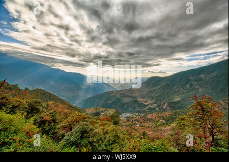 Blick vom Kalinchok Photeng auf das Kathmandu-Tal, Nepal Stockfoto
