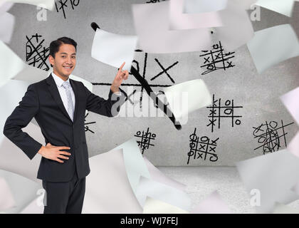 Zusammengesetztes Bild des lächelnden asiatischen Geschäftsmann zeigen Stockfoto