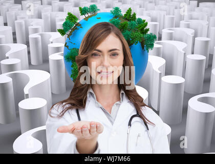 Zusammengesetztes Bild des Porträts von Krankenschwester durchhalten öffnen palm Stockfoto