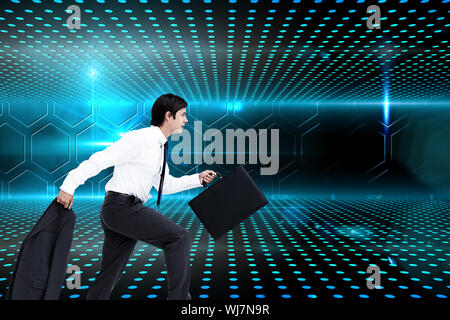 Zusammengesetztes Bild der Seitenansicht des Gehens Kaufmann mit Jacke und Koffer Stockfoto