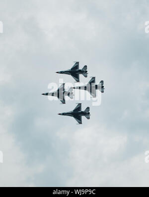 Cleveland Ohio Airshow mit der Skyline der Stadt. Stockfoto