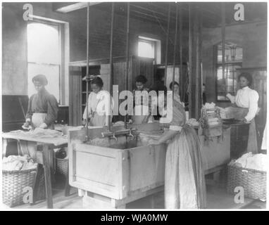 Hampton Institut, Va., 1899 - Klassenzimmer Szenen - Wäsche shop Stockfoto