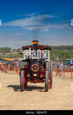 Ein 1914 Burrell Zugmaschine "Duke of Kent' mit der Geschwindigkeit die 2018 Low Ham Steam Rally, Somerset, England, Großbritannien Stockfoto