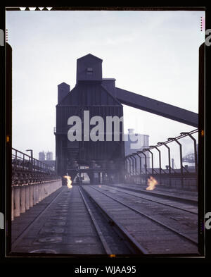 Hanna Öfen der Great Lakes Steel Corporation, Detroit, Michigan Kohle Turm oben auf Kohle-Öfen Stockfoto