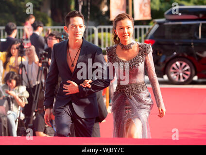 Xingtong Yao und Charles Luu, 28. August 2019: Chinesische Schauspielerin Xingtong Yao (R) und Schauspieler Charles Luu auf der Seoul International Drama Awards 2019 in Seoul, Südkorea. Quelle: Lee Jae-Won/LBA/Alamy leben Nachrichten Stockfoto