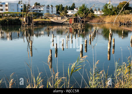 Ulcinj angeln Stationen Netze in der Lagune, Montenegro Stockfoto