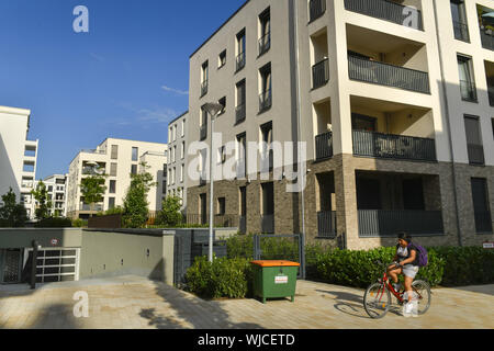 Anzeigen, Architektur, Außen, Draußen, Draußen, Außen, Berlin, Degewo, Deutschland, Gebäude, Gebäude, Mineralquelle, Häuser, Häuser, echten es Stockfoto