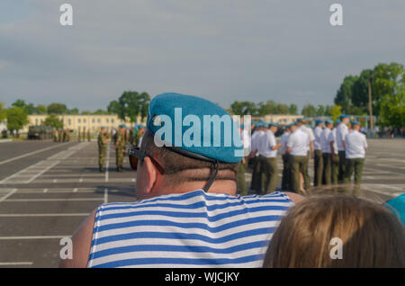 Brest, Belarus - August 2, 2019: Tag der Luftlandetruppen und Spezialeinheiten Stockfoto