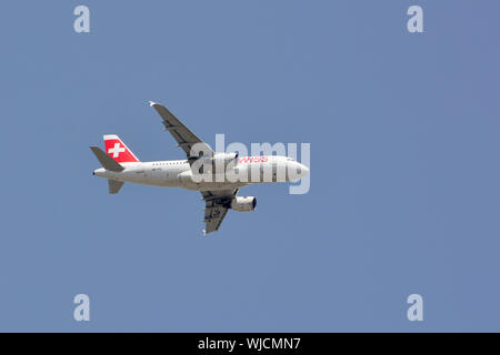 Swiss (ist die Flaggenträger der Schweiz), Airbus A319-112 Stockfoto