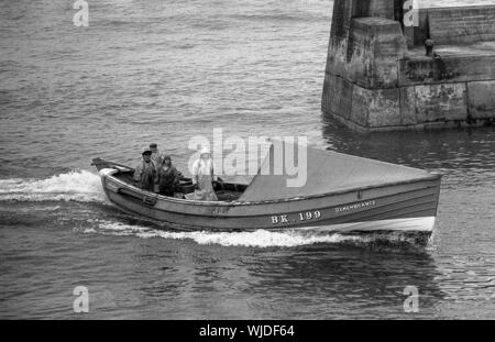 Angeln coble Erinnerung in Nevsehir Hafen, Northumberland, c 1972 Stockfoto