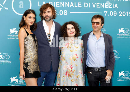 Venedig, Italien. 03 Sep, 2019. Laysla De Oliveira, Rossif Sutherland, Simone Urdl und Atom Egoyan die Teilnahme an der 'Ehrengast' Fotoshooting während der 76Th Venedig Film im Palazzo del Casino am 3. September 2019 in Venedig Credit: Geisler-Fotopress GmbH/Alamy leben Nachrichten Stockfoto