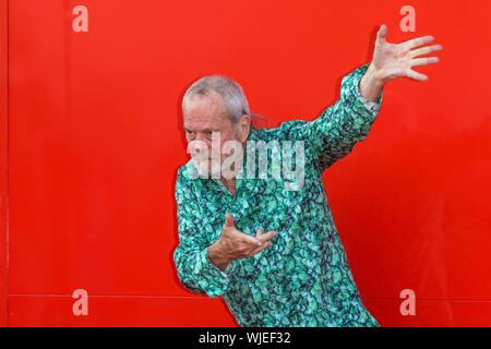 Venedig, Italien. 03 Sep, 2019. Terry Gilliam stellt bei der Premiere, wenn 'Happy Birthday' während des 76. Filmfestival von Venedig im Sala Giardino am Lido in Venedig, Italien, am 03. September 2019. | Verwendung der weltweiten Kredit: dpa Picture alliance/Alamy leben Nachrichten Stockfoto