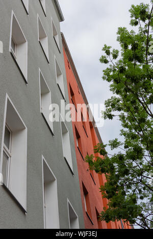Fassade der Häuser im Bezirk Prenzlauer Berg von Berlin, Deutschland Stockfoto