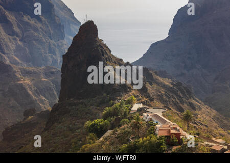 Berühmte Dorf Masca in ländlichen Ort in großer Höhe auf dem Berg in Teneriffa, Spanien Stockfoto