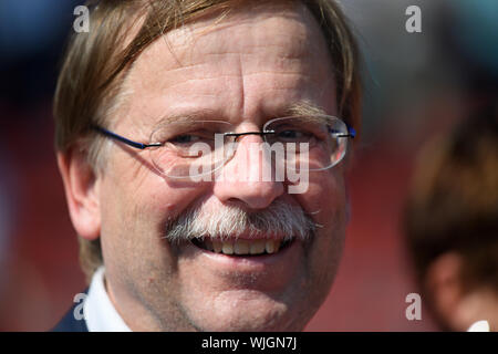 Kassel, Deutschland. 31 Aug, 2019. Porträt, Porträt, Portrait, Leiter Rainer Koch (DFB Viezepraesident). GES/fussball/EM-Qualifikation der Frauen: Deutschland - Montenegro, 31.08.2019 Fußball: UEFA Euro 2021 qualifizieren: Deutschland gegen Montenegro, Kassel, August 31, 2019 | Verwendung der weltweiten Kredit: dpa/Alamy leben Nachrichten Stockfoto