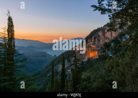 Der heilige Benedikt Kloster/Sacro Speco Heiligtum - Subiaco - Italien - Externe Sonnenuntergang Stockfoto