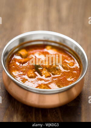 Nahaufnahme einer Schüssel würzige indische Lamm curry Stockfoto