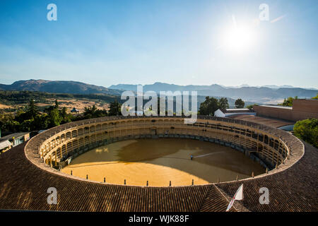 Stierkampfarena in Ronda von der Dachterrasse des Hotel Catalonia Ronda gesehen Stockfoto