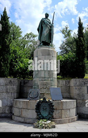 Statue des ersten Königs von Portugal, König D. Afonso Henriques, Guimaraes, Portugal Stockfoto